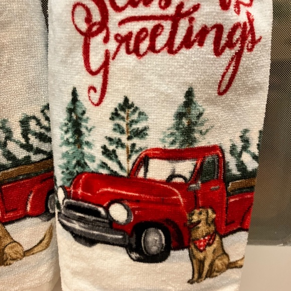 🎄NWOT Handmade Holiday Towel Set🎄 - Picture 4 of 9